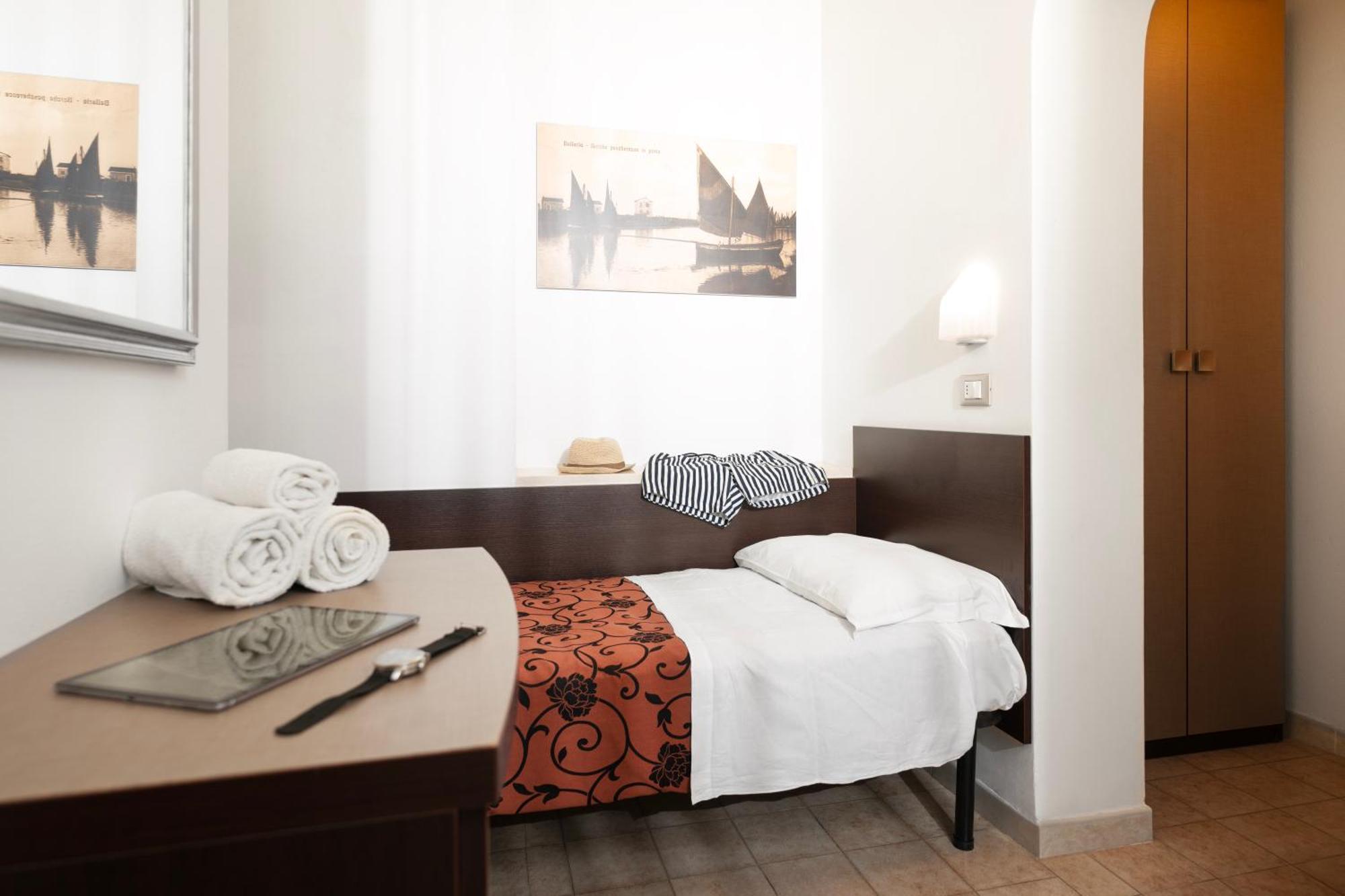 Hotel Rosa Maria Elite Bellaria-Igea Marina Rum bild
