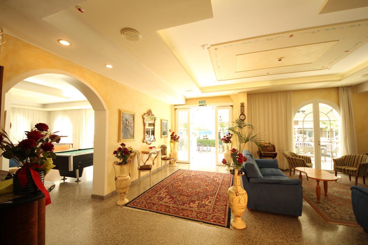 Hotel Rosa Maria Elite Bellaria-Igea Marina Exteriör bild